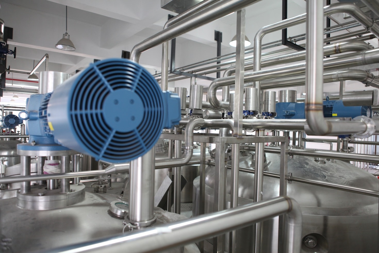 Hidrojateamento: A Solução Ideal para Limpeza Industrial
